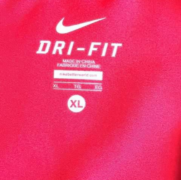 Red Nike DRI-FIT jacket - Picture 4 of 4